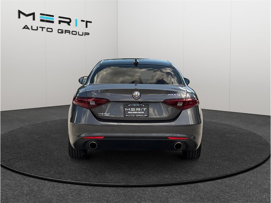 Used 2021 Alfa Romeo Giulia Sprint w/ Sun & Sound Package RWD image 8