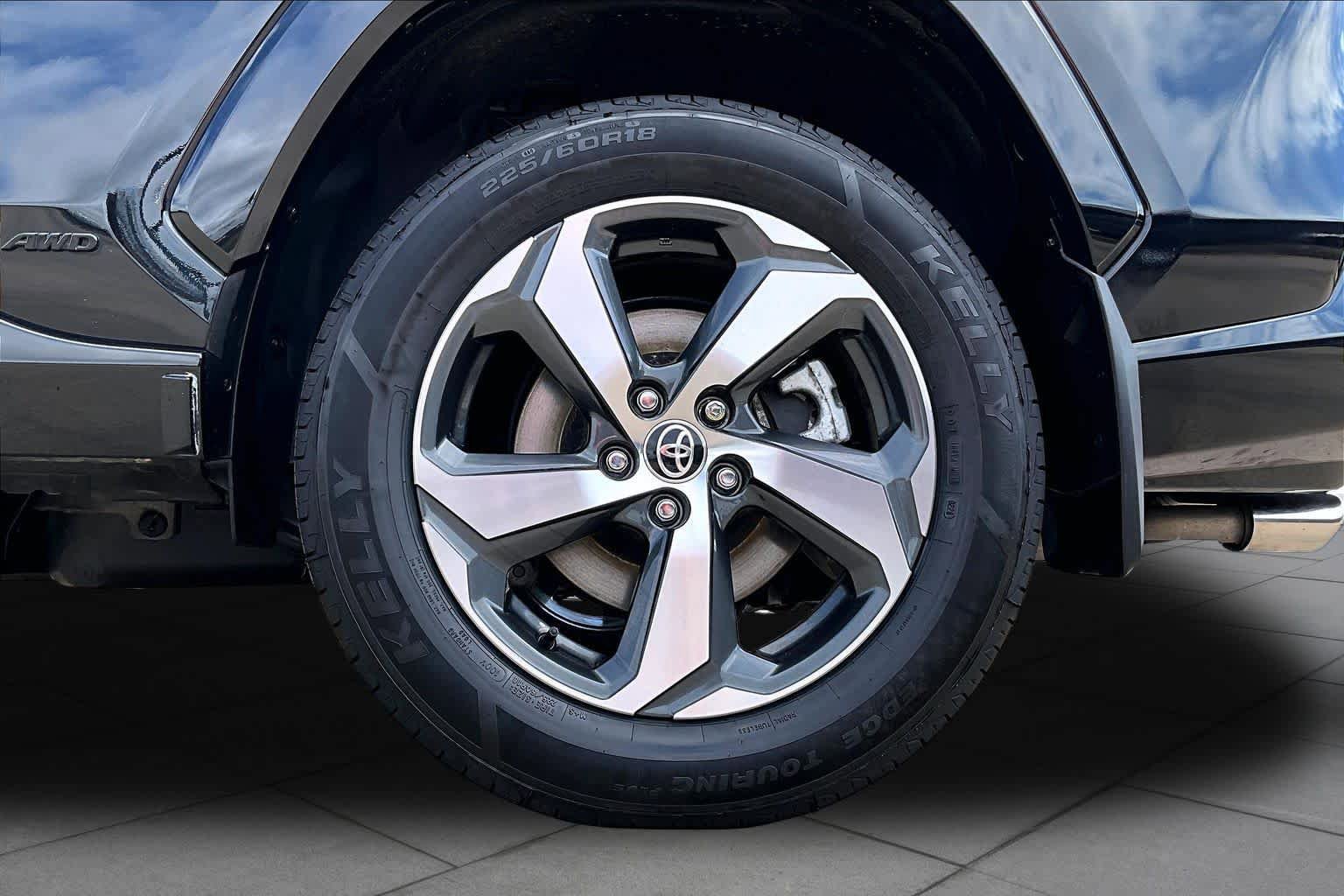 Used 2023 Toyota RAV4 SE w/ Weather & Moonroof Package AWD/4WD image 11