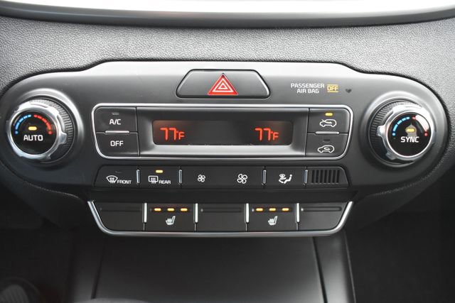 Used 2020 Kia Sorento LX w/ LX I4 Convenience Package image 25