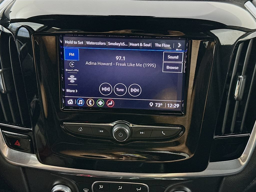 Used 2022 Chevrolet Traverse LT w/ LPO, Cargo Package FWD image 17