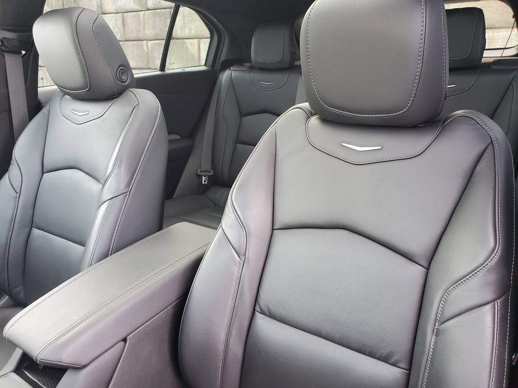 Certified 2023 Cadillac XT4 Premium Luxury w/ Cold Weather Package image 35