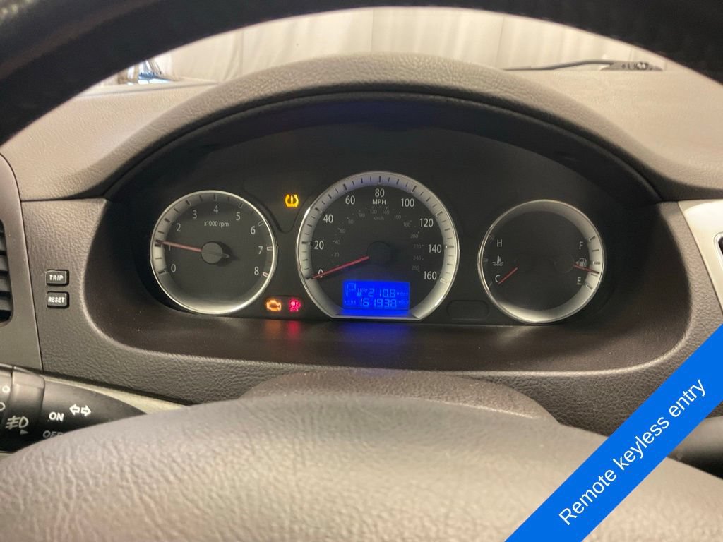 Used 2009 Hyundai Sonata SE FWD image 2