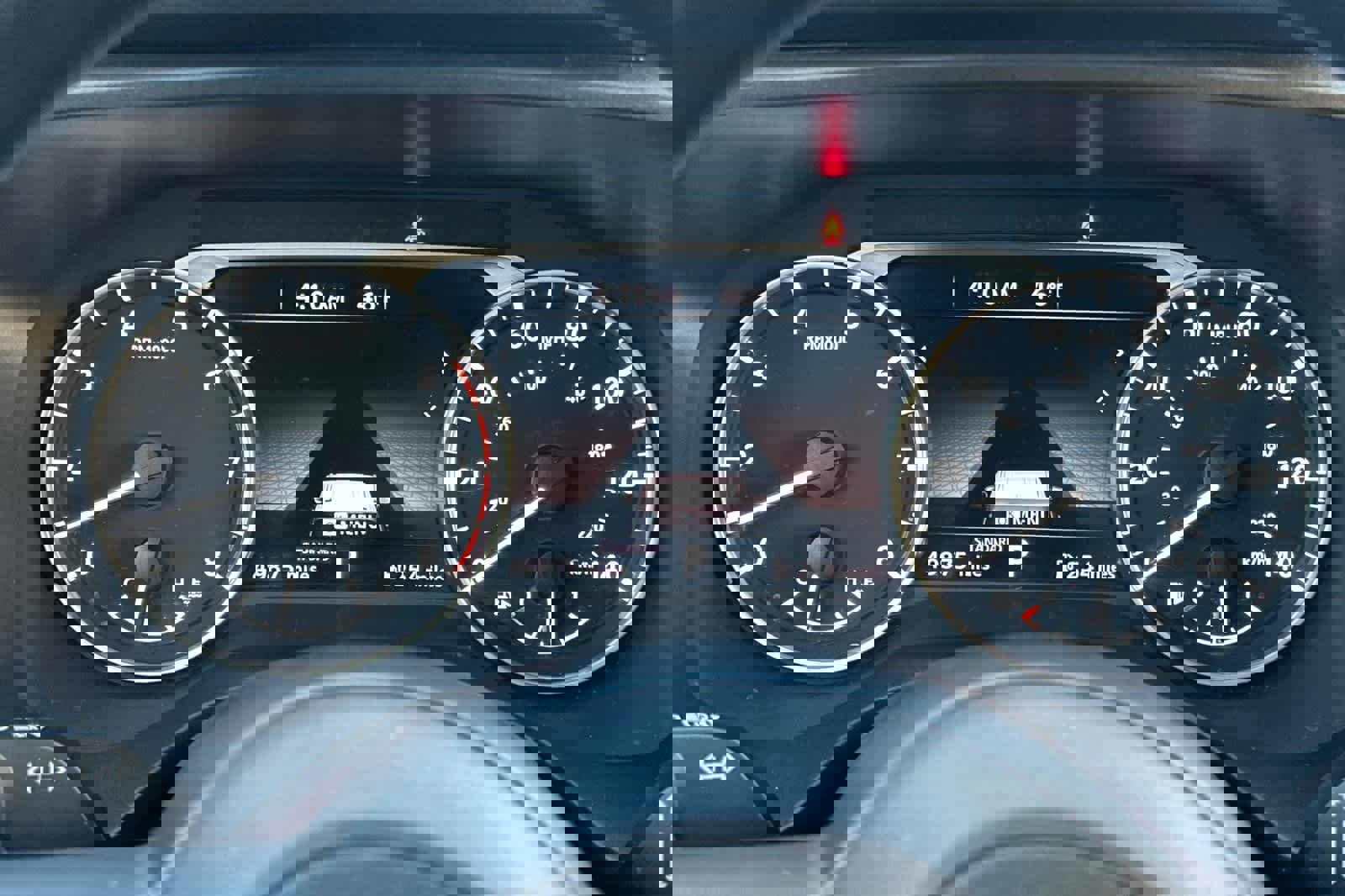 Used 2024 Nissan Rogue SV image 31