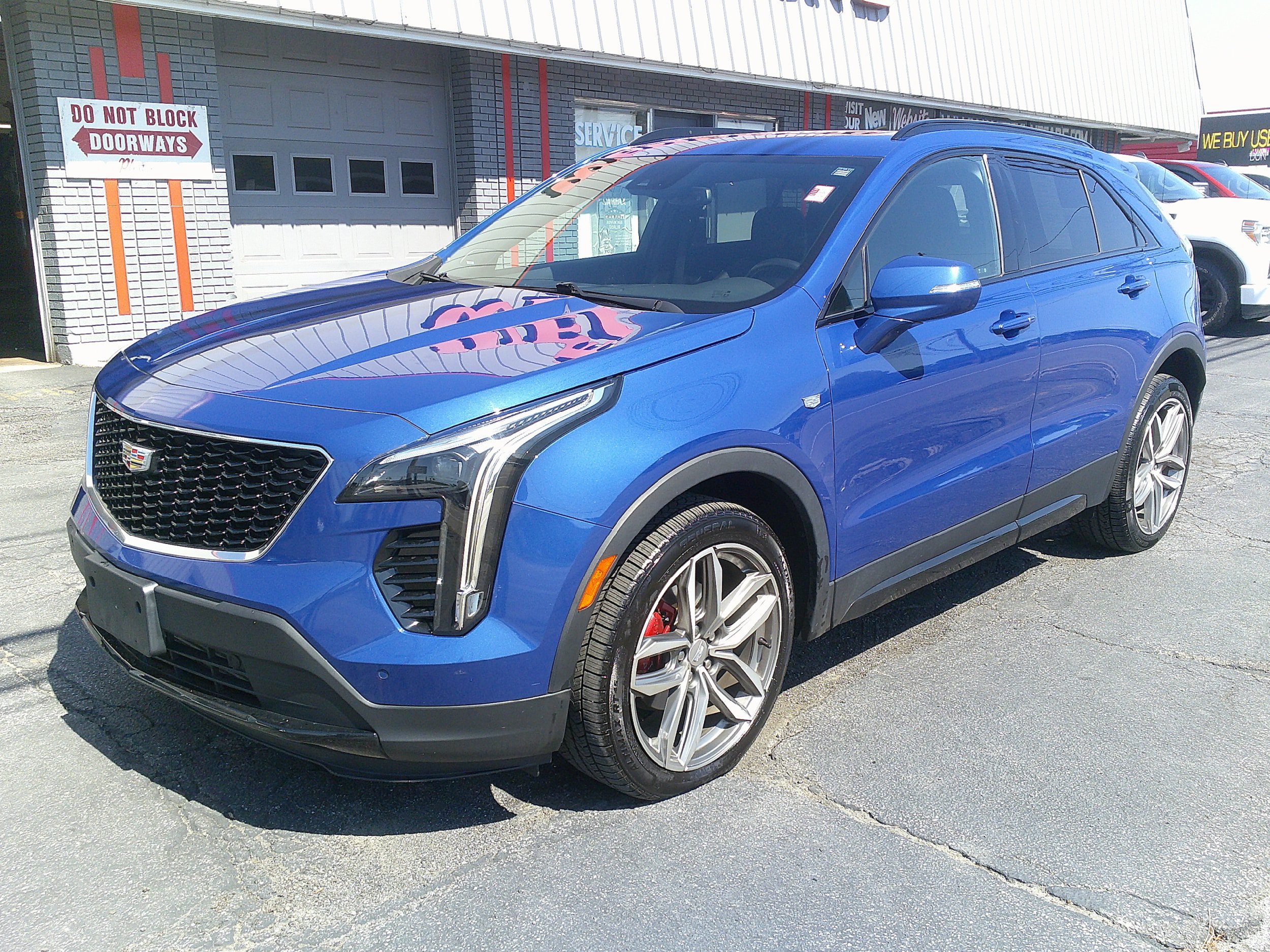 Used 2021 Cadillac XT4 Sport w/ Cold Weather Package AWD/4WD image 16