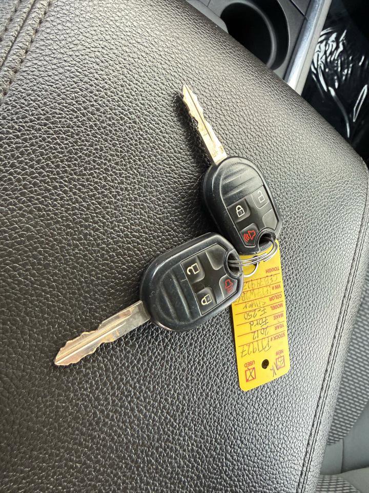 Used 2012 Ford F250 XLT w/ XLT Premium Pkg image 65