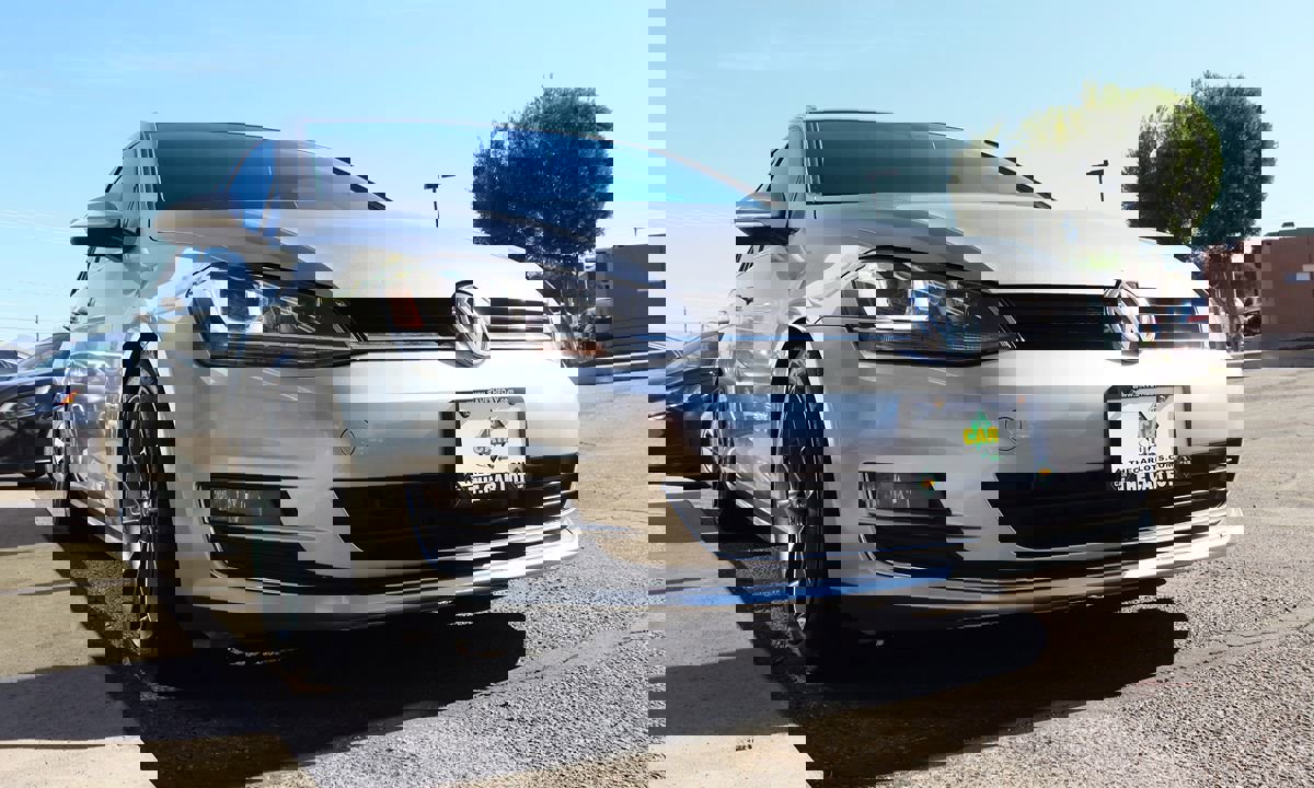 Used 2015 Volkswagen Golf SEL w/ Lighting Package (SEL) image 18