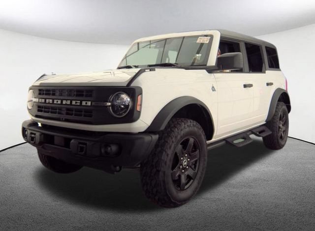 Used 2024 Ford Bronco Black Diamond AWD/4WD image 2