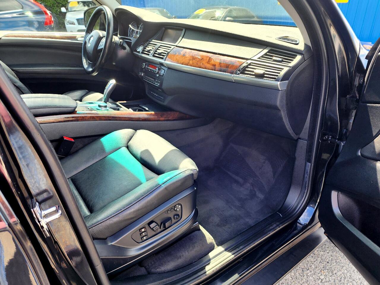 Used 2008 BMW X5 3.0si image 29