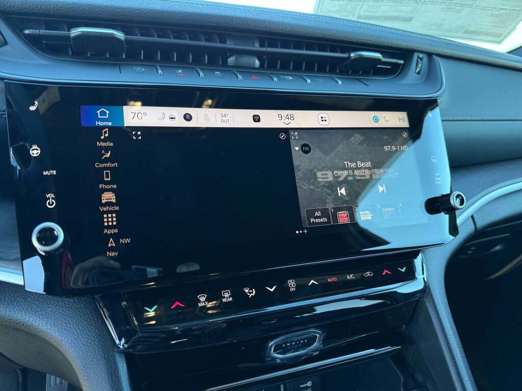 New 2026 Jeep Grand Cherokee Altitude image 31