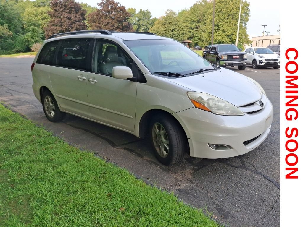 Used 2006 Toyota Sienna XLE w/ XLE Pkg 9 AWD/4WD image 4