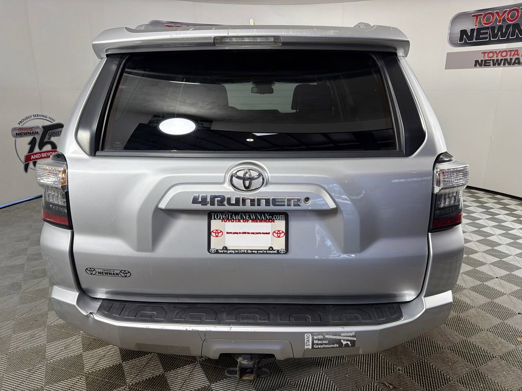 Used 2018 Toyota 4Runner SR5 Premium image 6