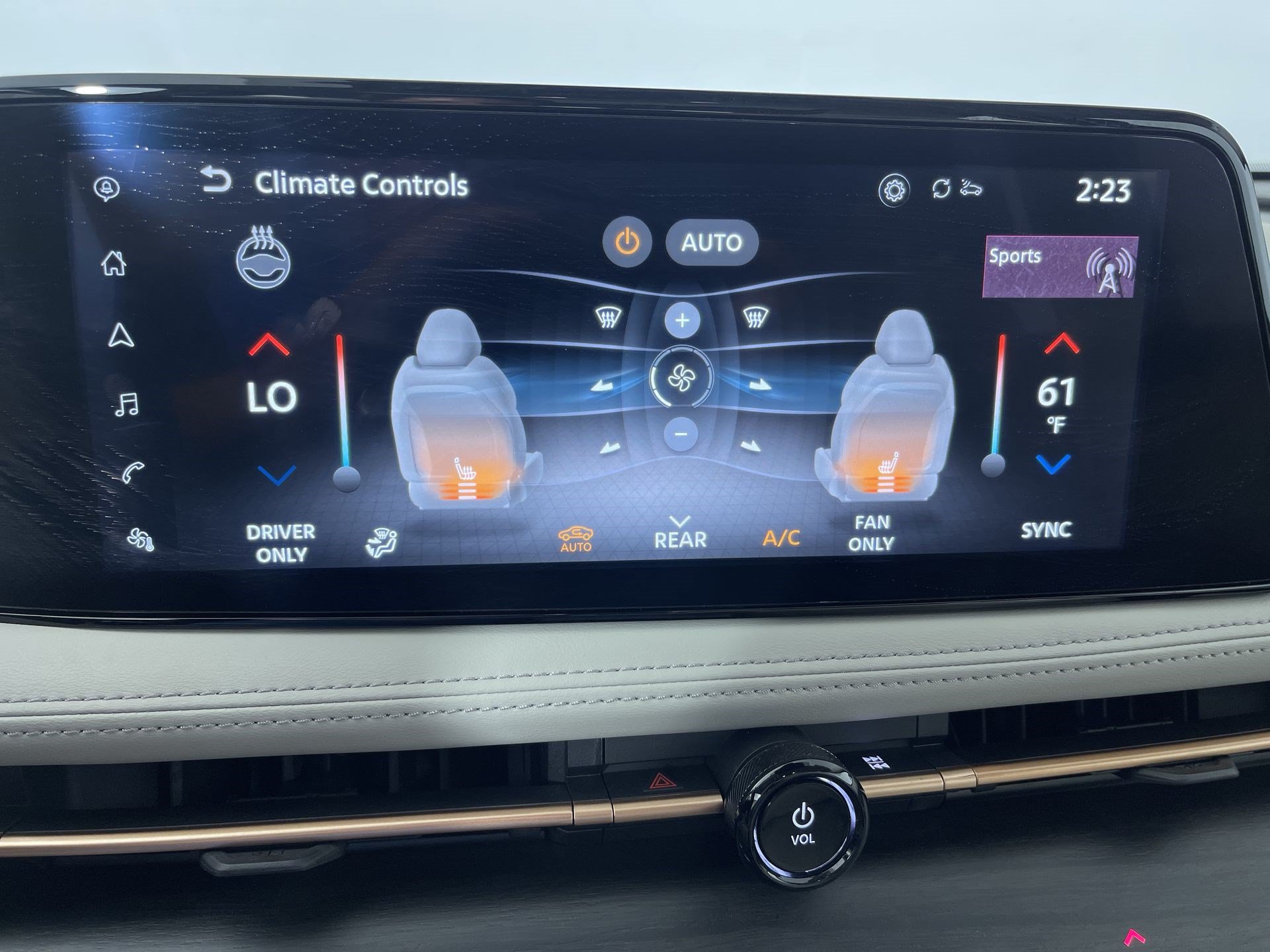 Certified 2024 Nissan Ariya AWD image 21