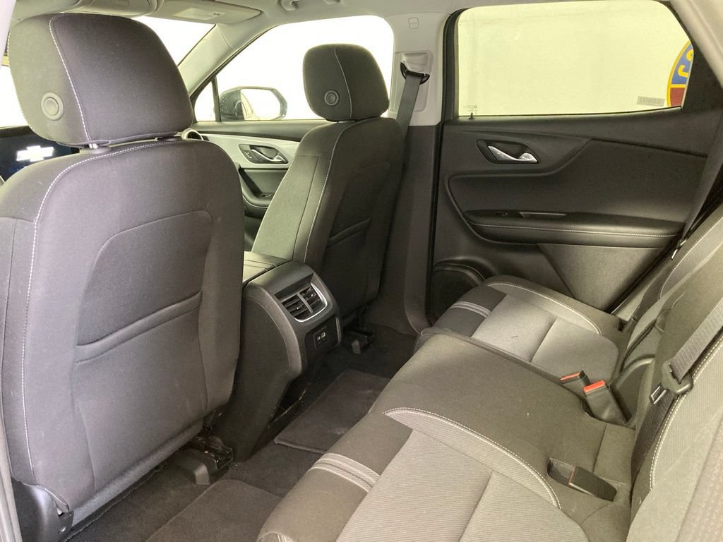 Used 2025 Chevrolet Blazer LT AWD/4WD image 15