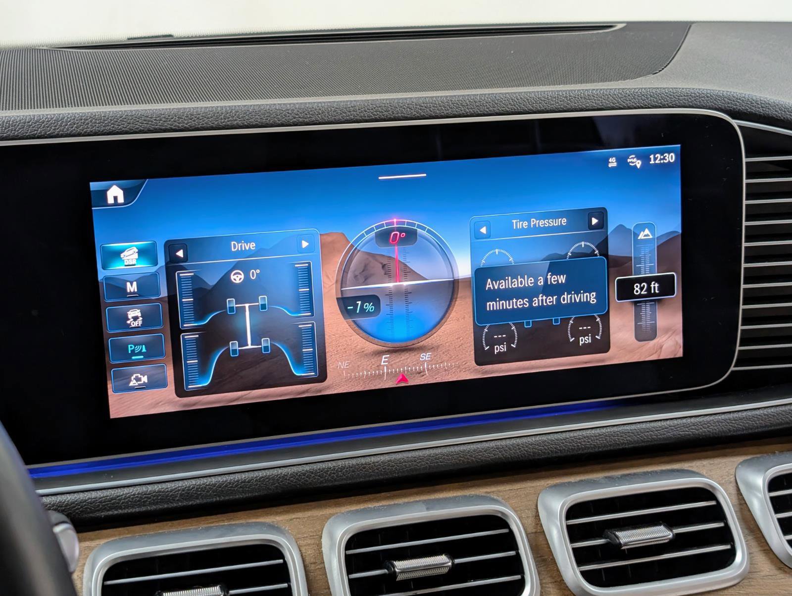 Used 2024 Mercedes-Benz GLE 350 4MATIC w/ AMG Line Exterior image 43