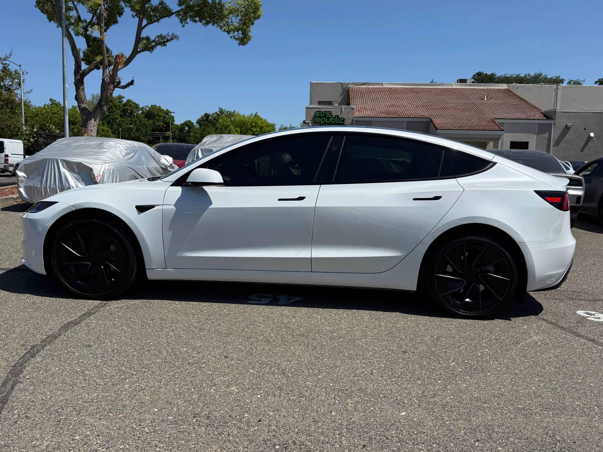 Used 2024 Tesla Model 3 Long Range image 8