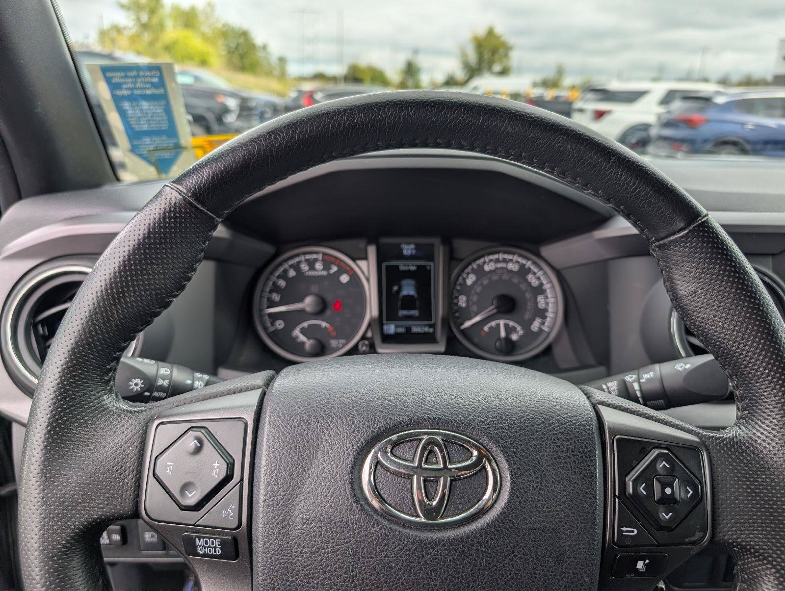 Used 2023 Toyota Tacoma TRD Off-Road AWD/4WD image 13