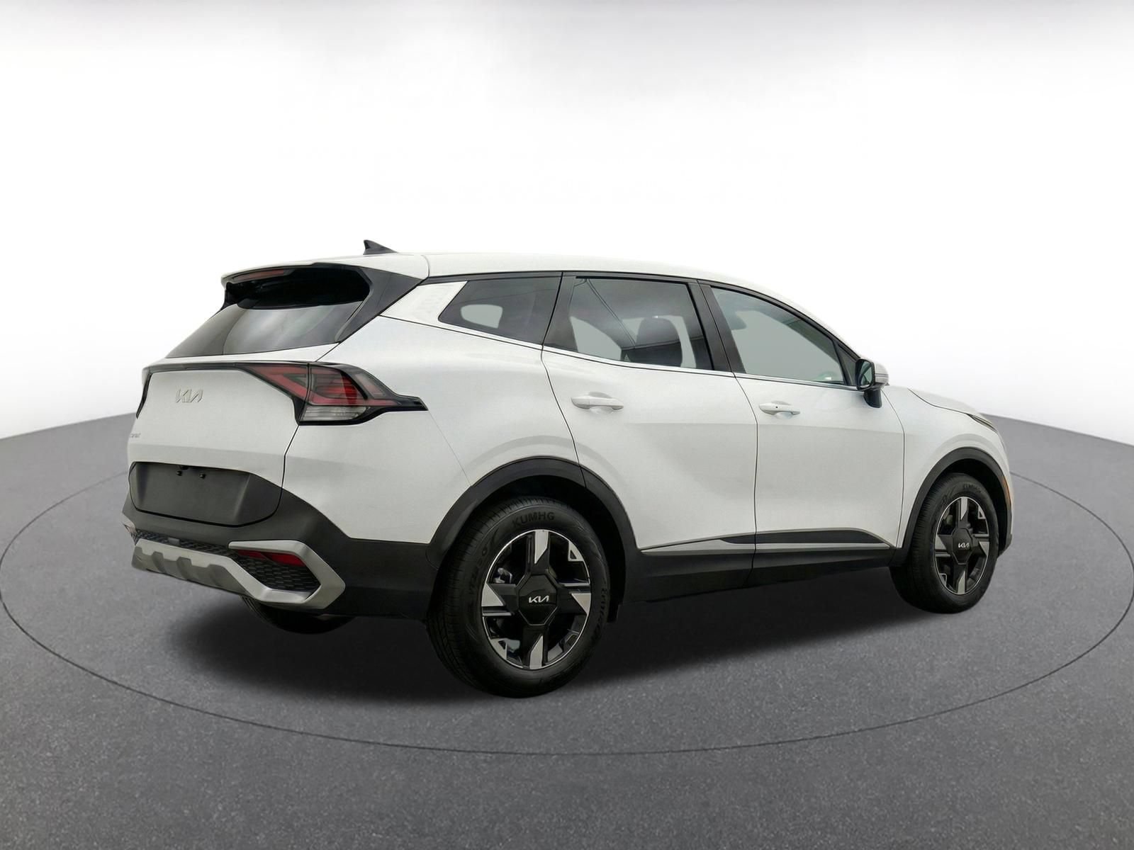 Used 2026 Kia Sportage LX FWD image 10