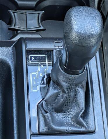 Used 2016 Toyota Tacoma SR w/ Towing Package AWD/4WD image 12