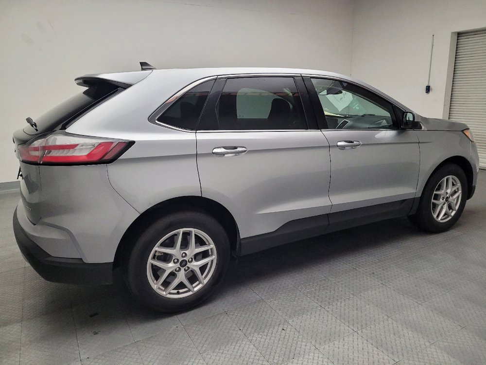 Used 2023 Ford Edge SEL image 10