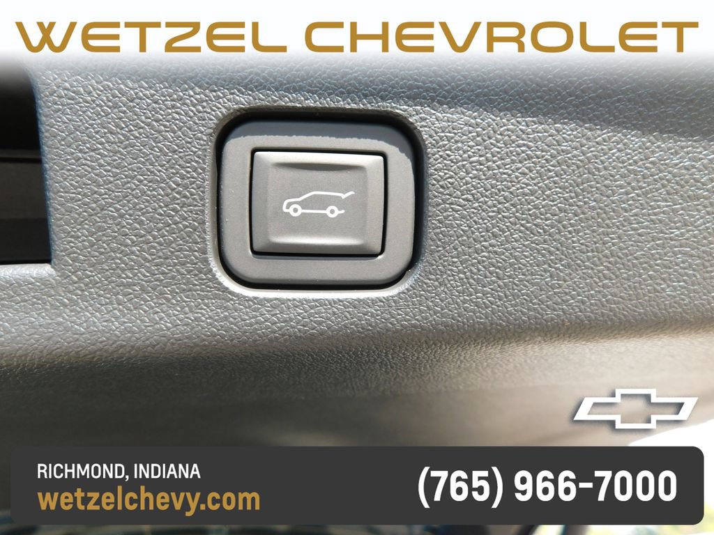 New 2027 Chevrolet Traverse LT w/ Enhanced Driving Package FWD image 23