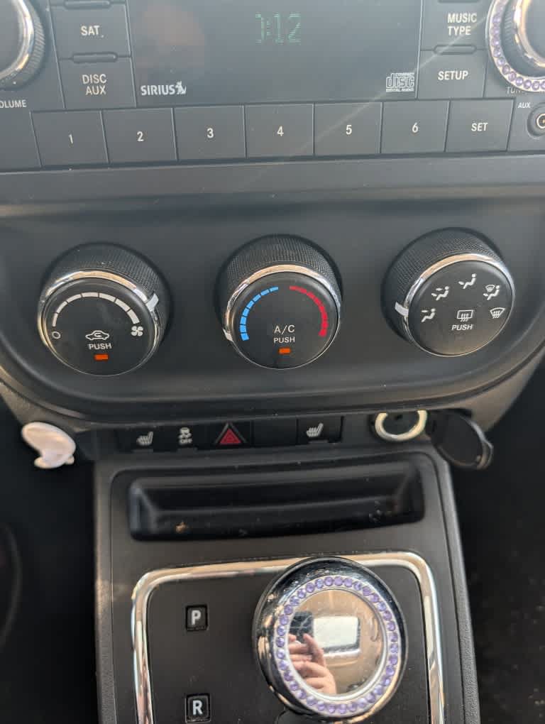 Used 2015 Jeep Patriot High Altitude AWD/4WD image 17
