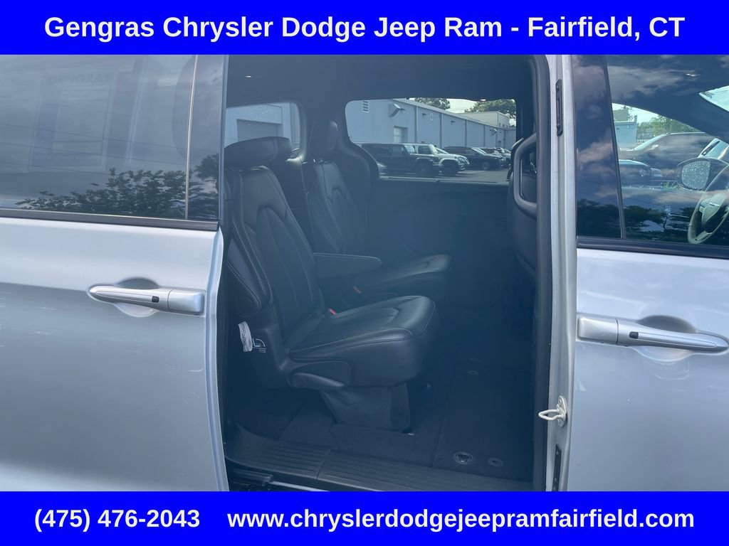 Certified 2024 Chrysler Pacifica Touring-L w/ S Appearance Package AWD/4WD image 26