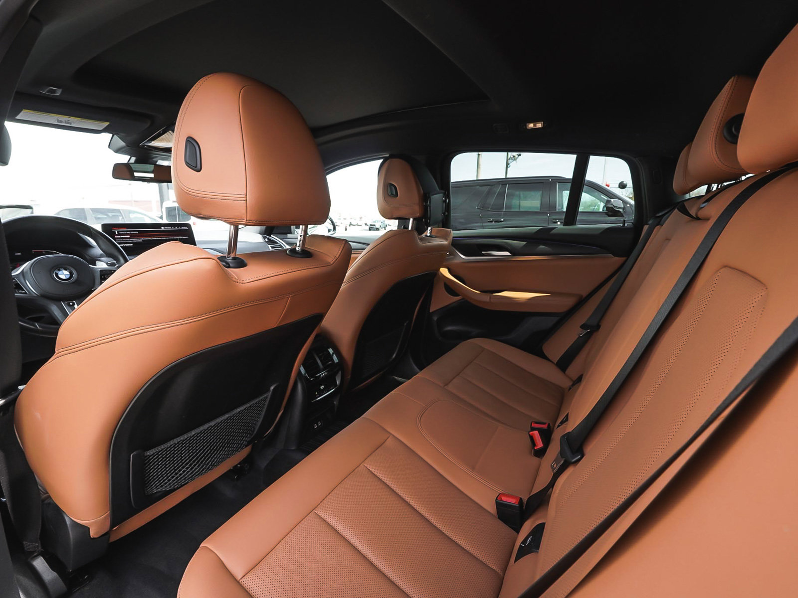 Used 2024 BMW X4 xDrive30i w/ Premium Package image 34