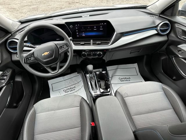 Used 2025 Chevrolet Trax LT image 20