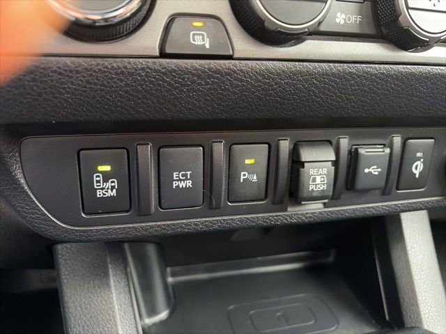 Used 2023 Toyota Tacoma TRD Off-Road w/ TRD Premium Off Road Package image 25