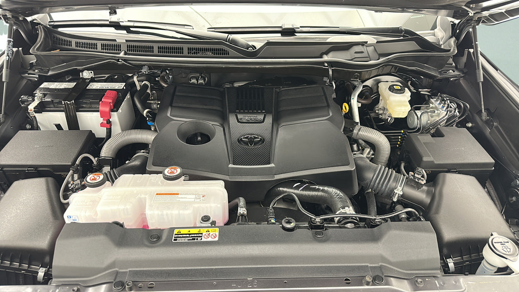 Used 2026 Toyota Tundra Platinum AWD/4WD image 31