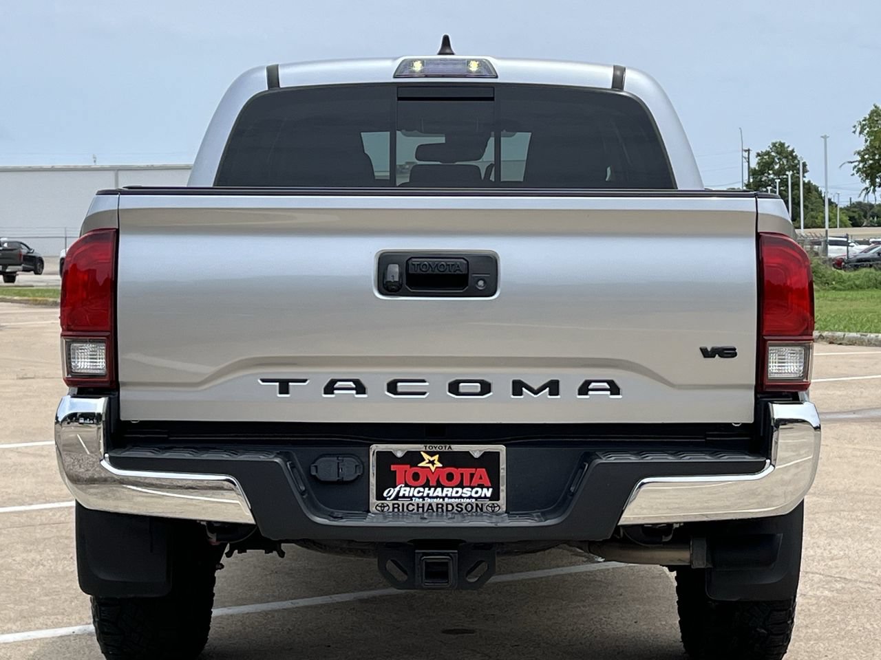 Used 2022 Toyota Tacoma SR5 RWD image 5