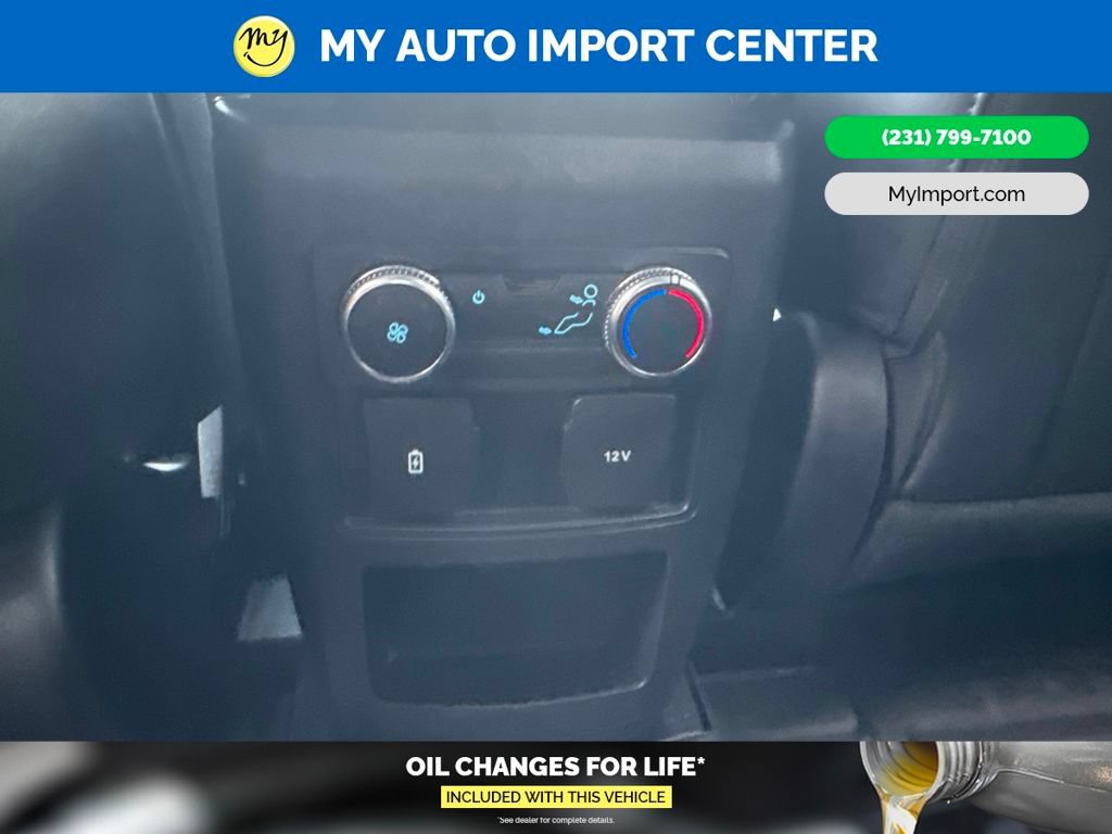 Used 2021 Ford Explorer XLT w/ Equipment Group 202A AWD/4WD image 22