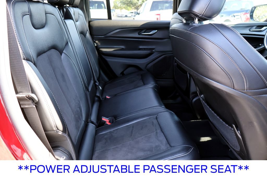 Used 2024 Jeep Grand Cherokee Altitude RWD image 25