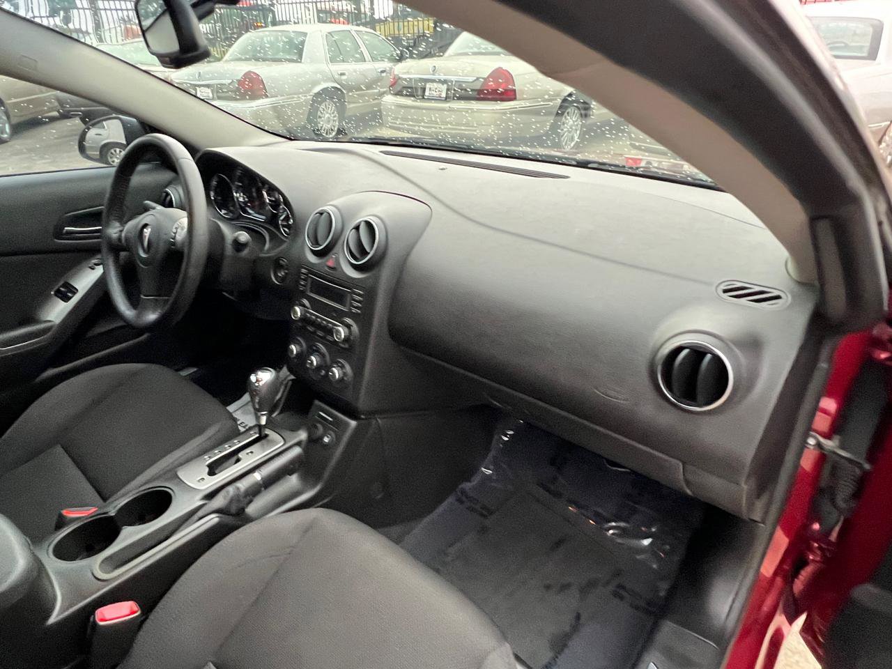 Used 2009 Pontiac G6 GT image 19