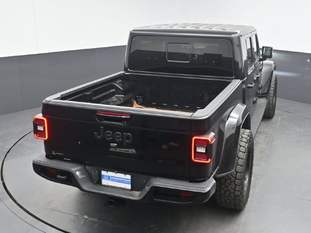 Used 2023 Jeep Gladiator Overland AWD/4WD image 39