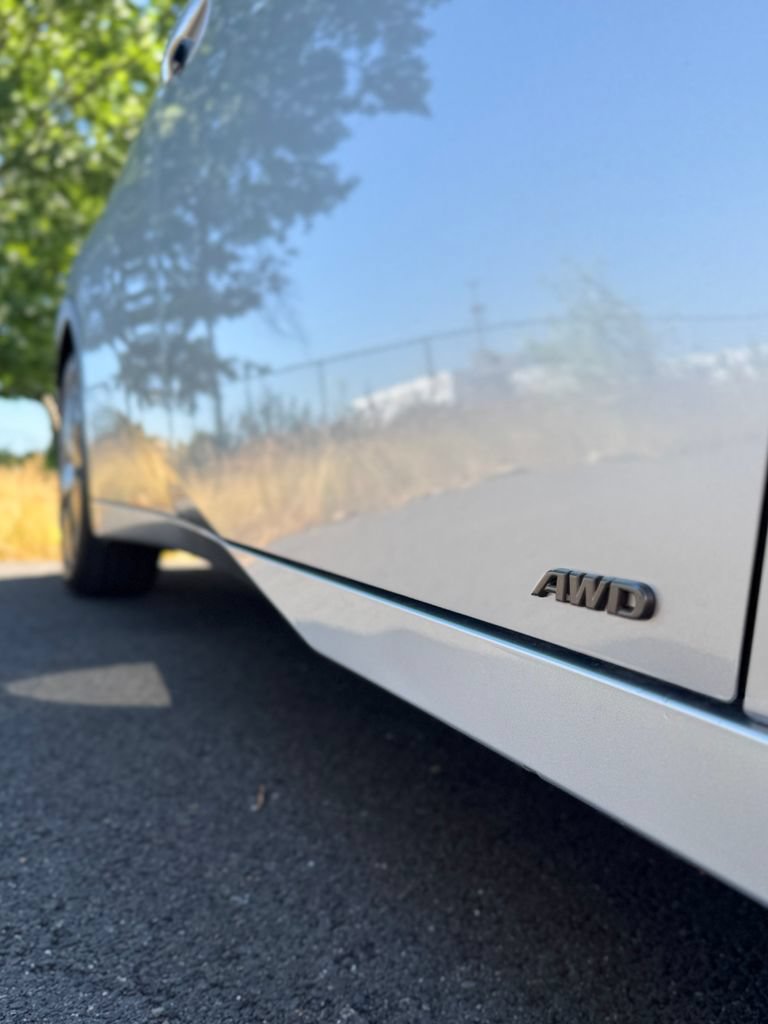 Used 2025 Toyota Prius LE AWD/4WD image 42