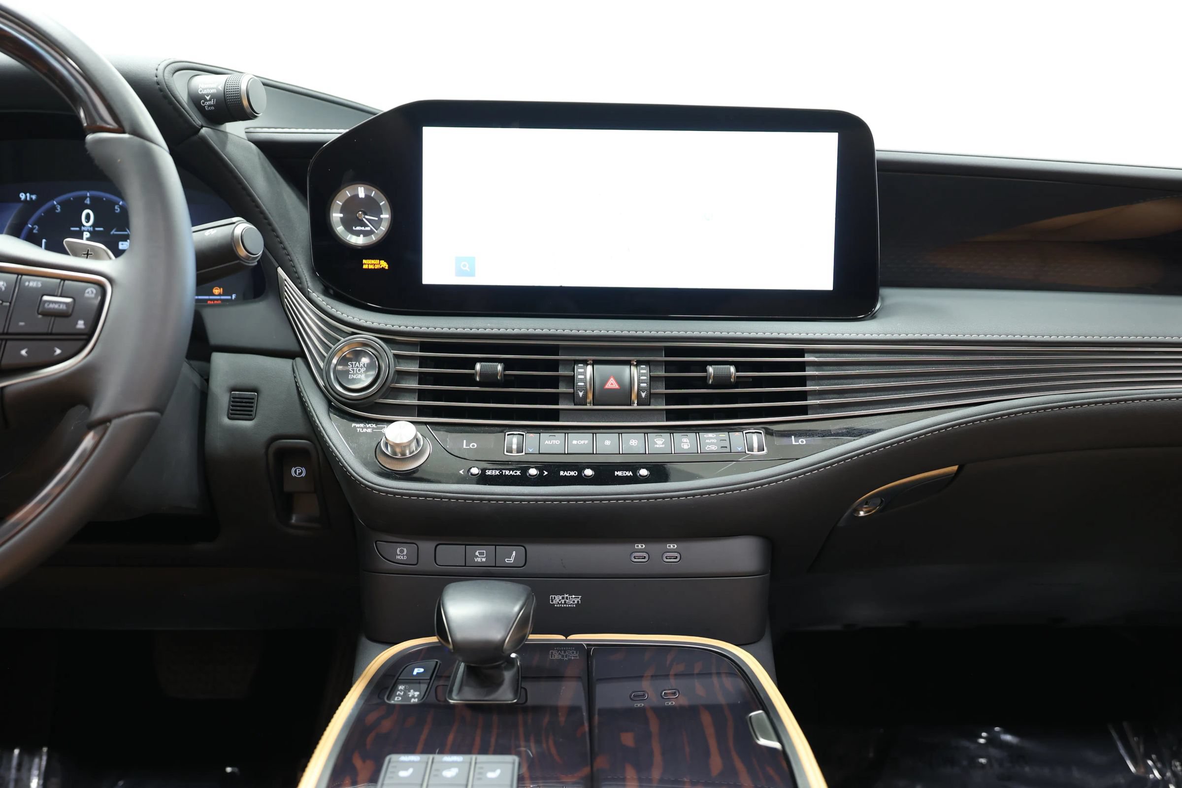 Used 2024 Lexus LS 500 w/ Interior Upgrade Package RWD image 33