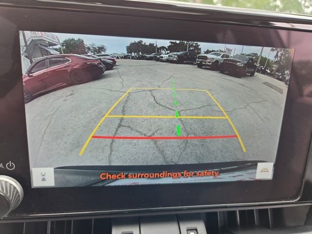 Used 2023 Toyota RAV4 XLE Premium image 16