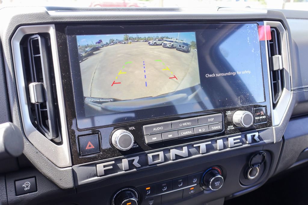 Used 2025 Nissan Frontier SV RWD image 4