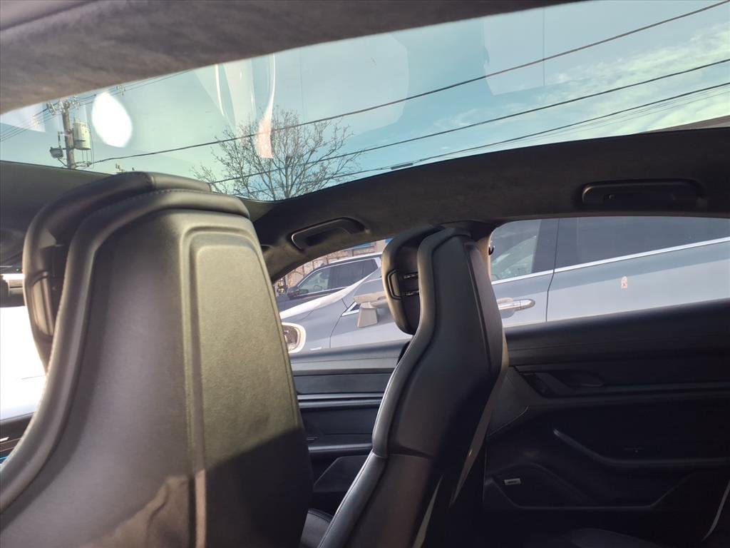 Used 2020 Porsche Taycan image 11