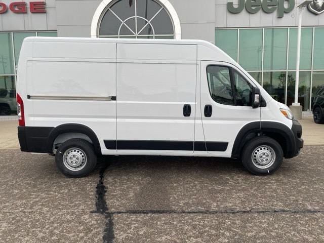 New 2026 RAM ProMaster 1500 w/ Convenience Group FWD image 4