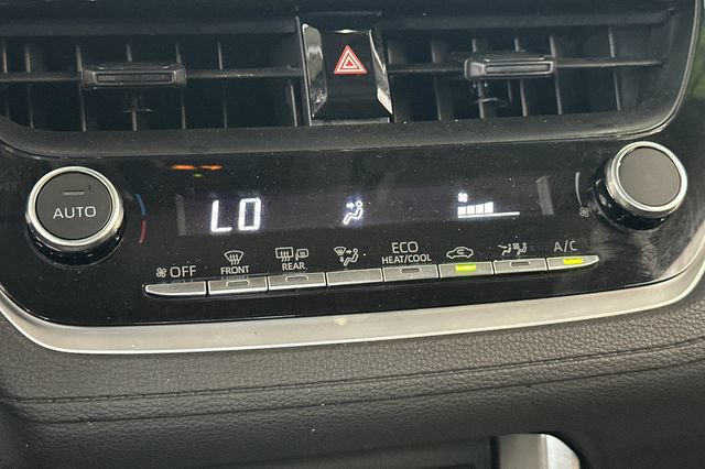 Certified 2025 Toyota Corolla Cross LE FWD image 25