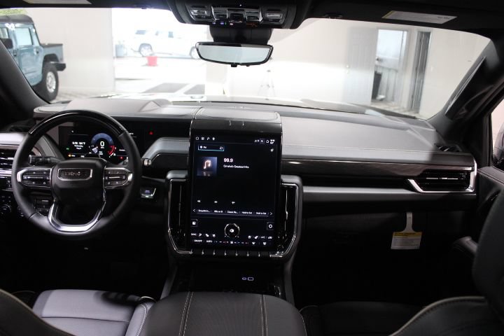 New 2026 GMC Yukon XL Elevation w/ Elevation Premium Package AWD/4WD image 3