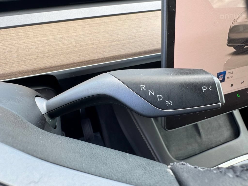 Used 2023 Tesla Model Y Long Range AWD/4WD image 27