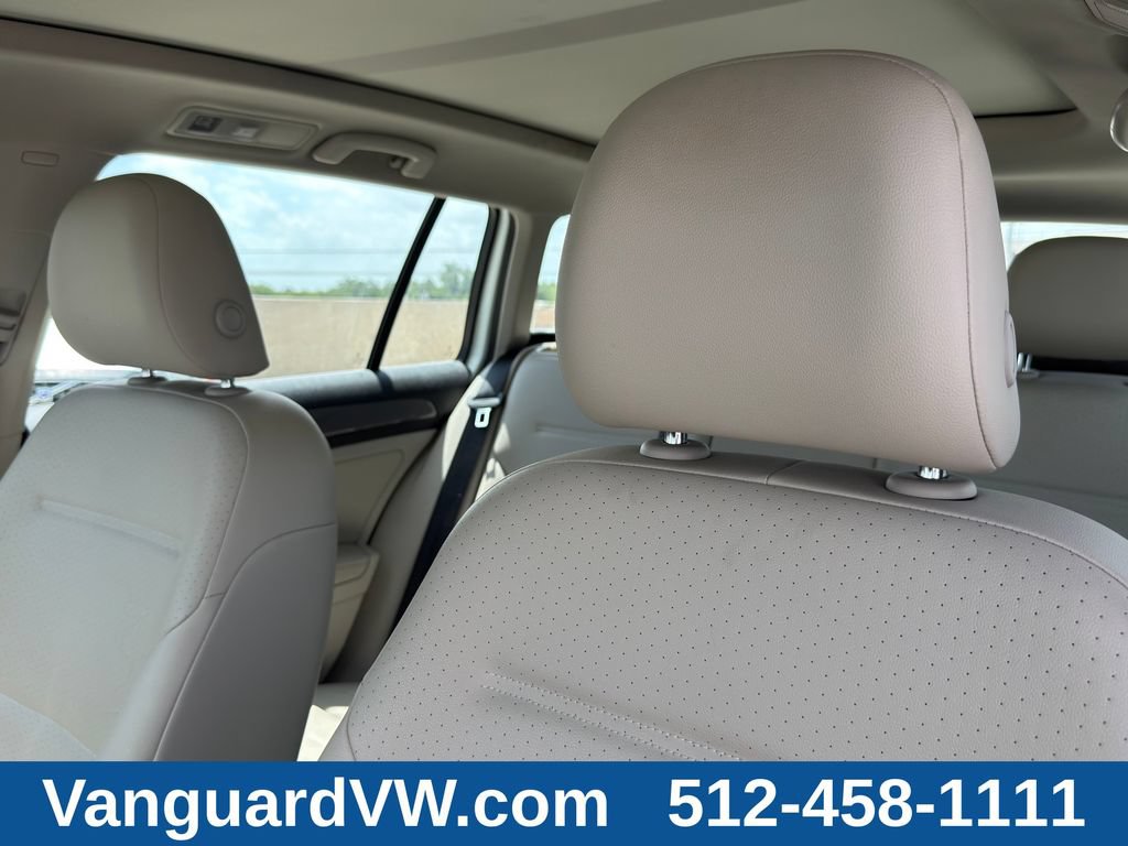 Used 2019 Volkswagen Golf Alltrack SE AWD/4WD image 17