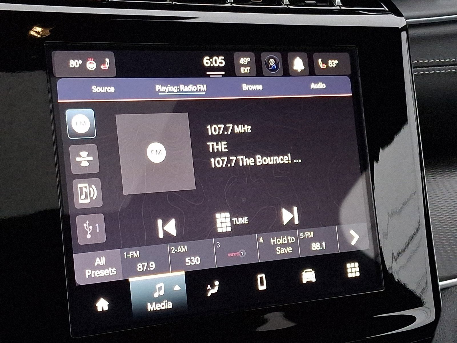 Used 2025 Jeep Grand Cherokee Altitude image 17