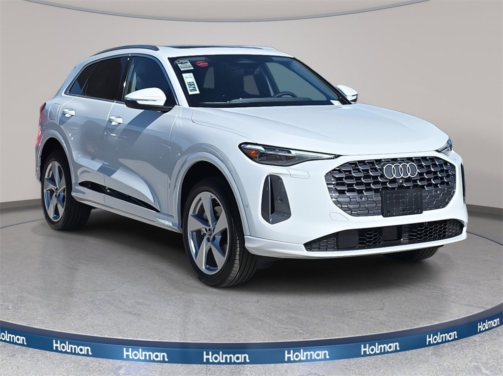 New 2025 Audi Q5 Prestige image 1