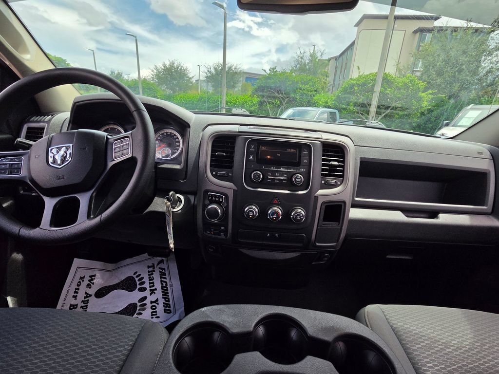 Used 2018 RAM 1500 Express AWD/4WD image 19