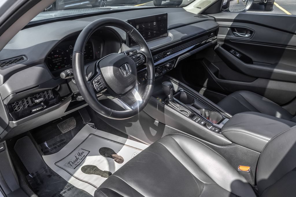 Used 2024 Honda Accord Touring image 14