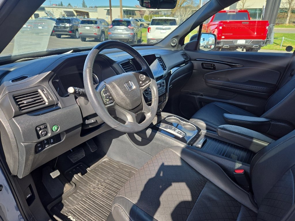 Used 2022 Honda Passport Elite image 12